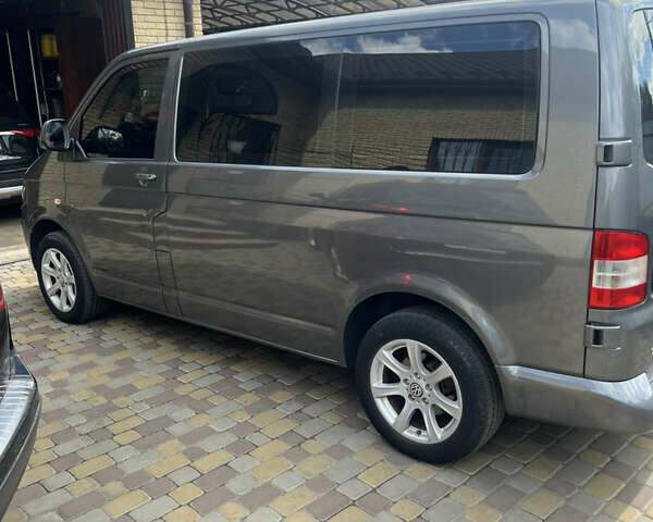 Серый Фольксваген Transporter, объемом двигателя 1.97 л и пробегом 276 тыс. км за 18500 $, фото 8 на Automoto.ua