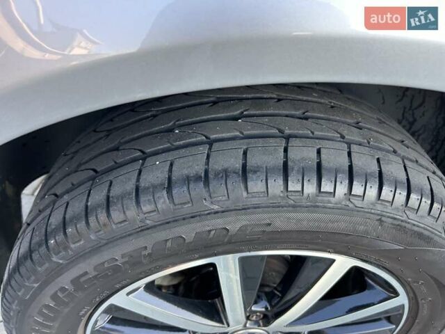 Сірий Фольксваген Transporter, об'ємом двигуна 2 л та пробігом 359 тис. км за 15943 $, фото 10 на Automoto.ua