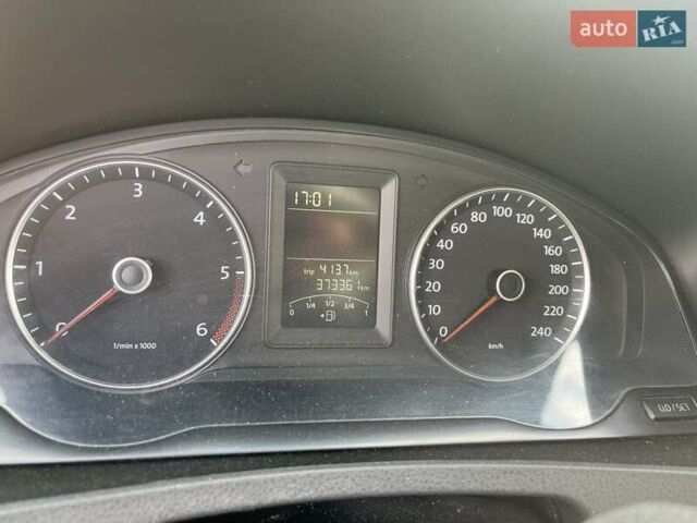 Сірий Фольксваген Transporter, об'ємом двигуна 2 л та пробігом 374 тис. км за 13000 $, фото 4 на Automoto.ua