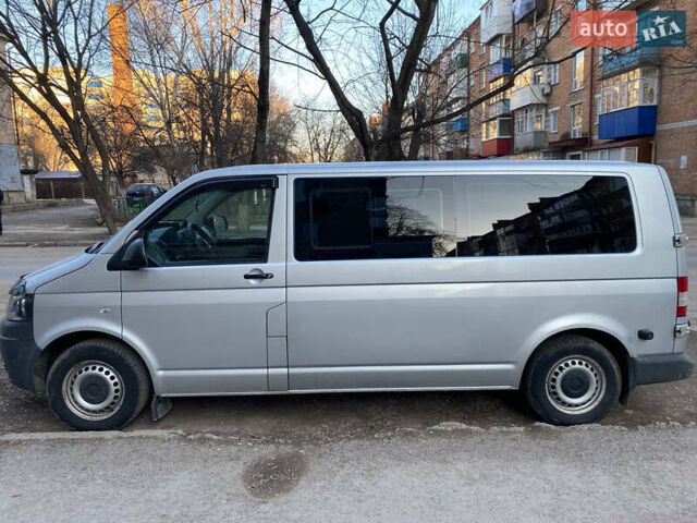Серый Фольксваген Transporter, объемом двигателя 2 л и пробегом 365 тыс. км за 13800 $, фото 1 на Automoto.ua