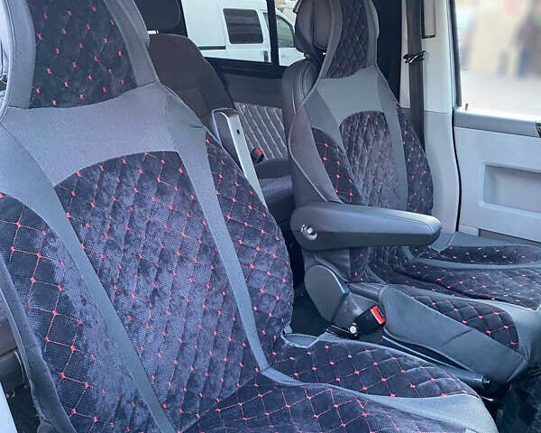 Серый Фольксваген Transporter, объемом двигателя 2 л и пробегом 365 тыс. км за 13800 $, фото 6 на Automoto.ua