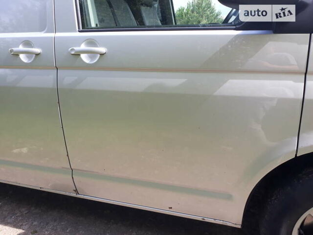 Серый Фольксваген Transporter, объемом двигателя 2 л и пробегом 440 тыс. км за 11000 $, фото 2 на Automoto.ua