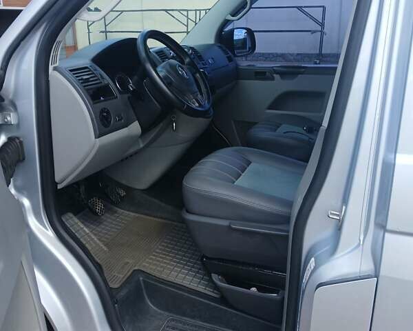 Серый Фольксваген Transporter, объемом двигателя 1.97 л и пробегом 277 тыс. км за 14000 $, фото 7 на Automoto.ua