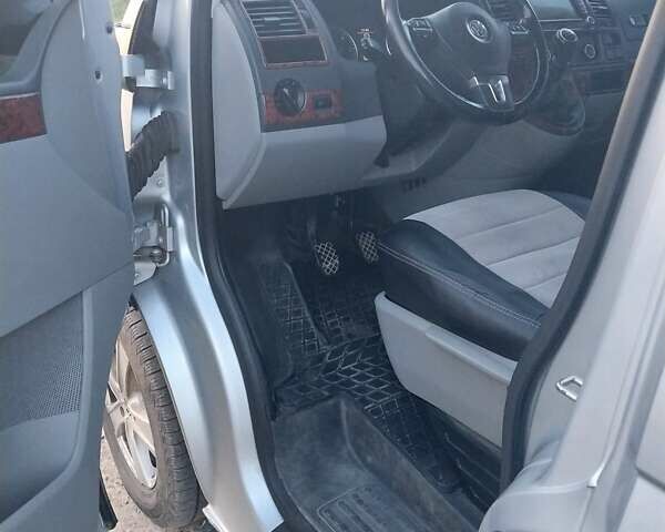 Серый Фольксваген Transporter, объемом двигателя 1.97 л и пробегом 331 тыс. км за 16500 $, фото 8 на Automoto.ua