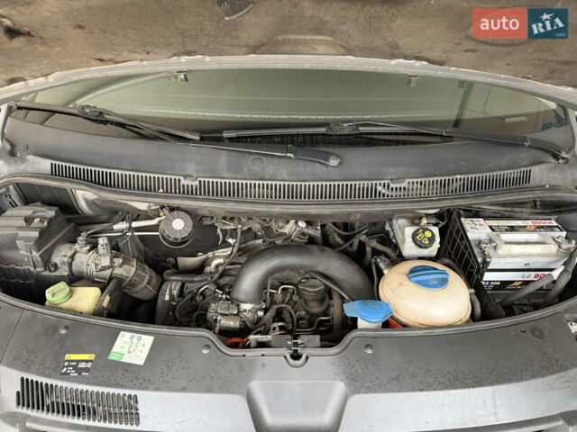 Сірий Фольксваген Transporter, об'ємом двигуна 1.97 л та пробігом 46 тис. км за 30000 $, фото 8 на Automoto.ua