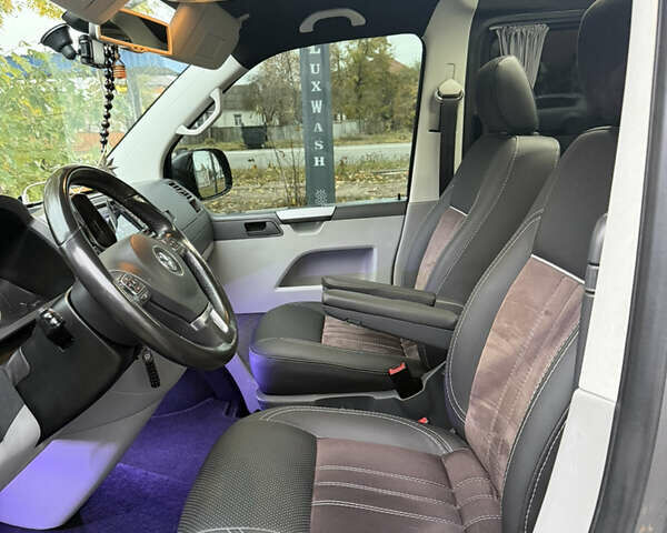 Серый Фольксваген Transporter, объемом двигателя 1.97 л и пробегом 250 тыс. км за 22300 $, фото 22 на Automoto.ua
