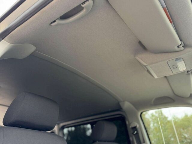 Серый Фольксваген Transporter, объемом двигателя 2 л и пробегом 174 тыс. км за 9000 $, фото 22 на Automoto.ua