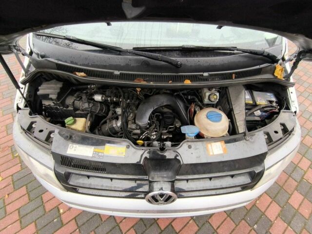 Сірий Фольксваген Transporter, об'ємом двигуна 2 л та пробігом 298 тис. км за 3300 $, фото 4 на Automoto.ua