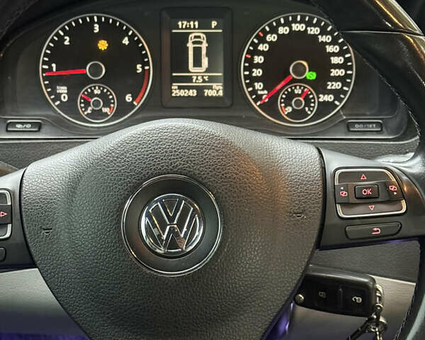 Серый Фольксваген Transporter, объемом двигателя 1.97 л и пробегом 250 тыс. км за 22300 $, фото 31 на Automoto.ua