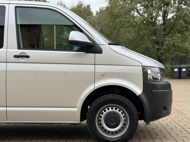 Серый Фольксваген Transporter, объемом двигателя 2 л и пробегом 174 тыс. км за 9000 $, фото 6 на Automoto.ua