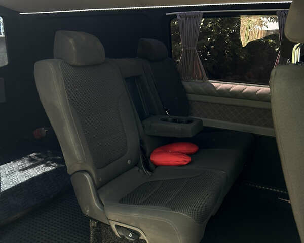 Сірий Фольксваген Transporter, об'ємом двигуна 2 л та пробігом 225 тис. км за 17000 $, фото 11 на Automoto.ua