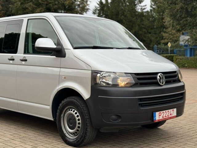 Серый Фольксваген Transporter, объемом двигателя 2 л и пробегом 174 тыс. км за 9000 $, фото 10 на Automoto.ua