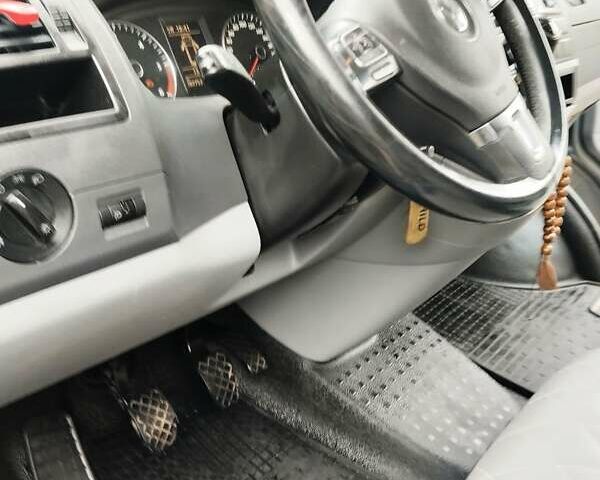 Серый Фольксваген Transporter, объемом двигателя 1.97 л и пробегом 203 тыс. км за 19800 $, фото 23 на Automoto.ua