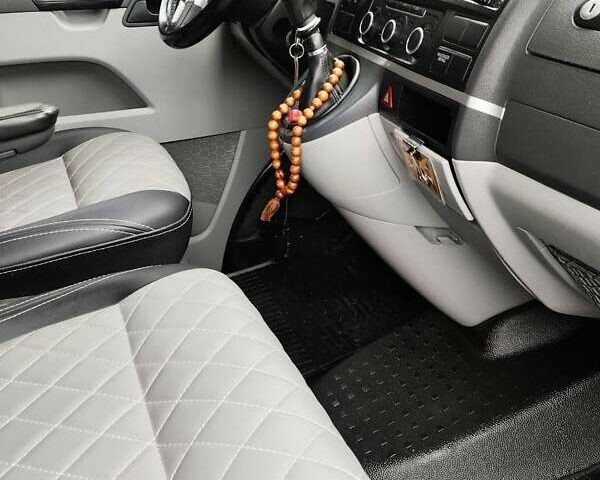 Серый Фольксваген Transporter, объемом двигателя 1.97 л и пробегом 203 тыс. км за 19800 $, фото 31 на Automoto.ua