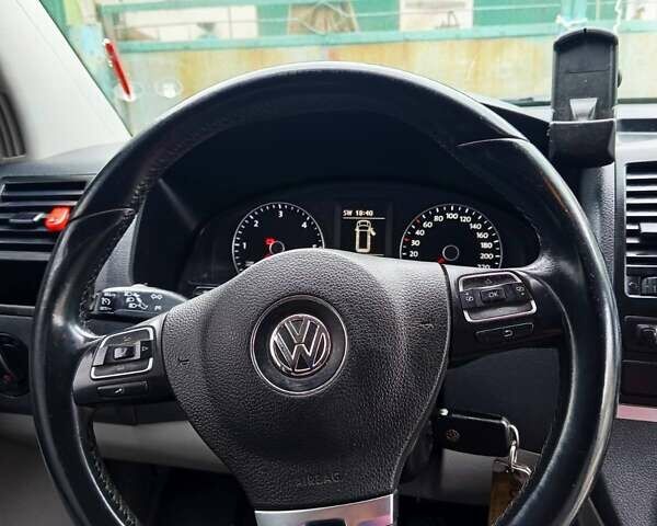 Серый Фольксваген Transporter, объемом двигателя 1.97 л и пробегом 203 тыс. км за 19800 $, фото 12 на Automoto.ua