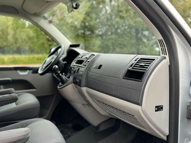 Серый Фольксваген Transporter, объемом двигателя 2 л и пробегом 174 тыс. км за 9000 $, фото 15 на Automoto.ua