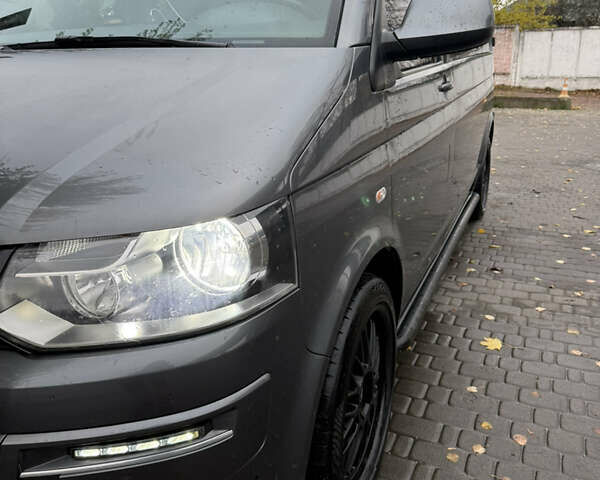 Серый Фольксваген Transporter, объемом двигателя 1.97 л и пробегом 250 тыс. км за 22300 $, фото 13 на Automoto.ua