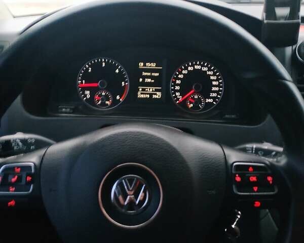 Серый Фольксваген Transporter, объемом двигателя 2 л и пробегом 230 тыс. км за 14000 $, фото 2 на Automoto.ua