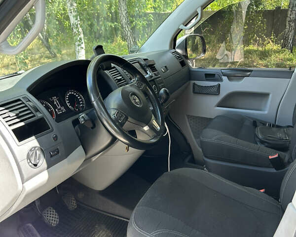 Сірий Фольксваген Transporter, об'ємом двигуна 2 л та пробігом 225 тис. км за 17000 $, фото 8 на Automoto.ua