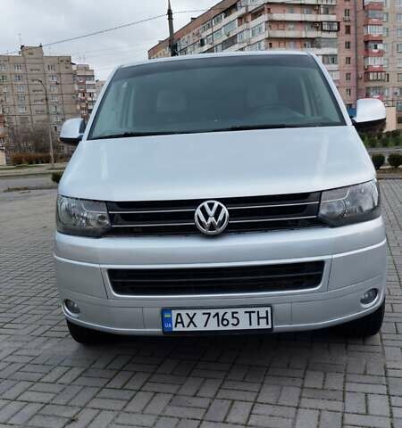 Серый Фольксваген Transporter, объемом двигателя 2 л и пробегом 235 тыс. км за 19900 $, фото 1 на Automoto.ua