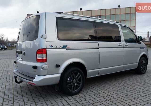 Серый Фольксваген Transporter, объемом двигателя 2 л и пробегом 235 тыс. км за 19900 $, фото 6 на Automoto.ua