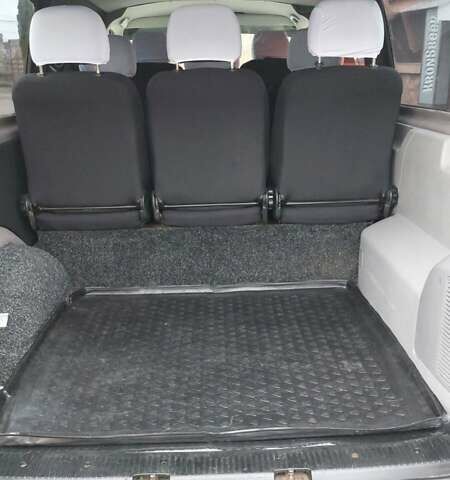 Серый Фольксваген Transporter, объемом двигателя 2 л и пробегом 235 тыс. км за 19900 $, фото 20 на Automoto.ua