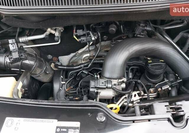 Серый Фольксваген Transporter, объемом двигателя 2 л и пробегом 235 тыс. км за 19900 $, фото 38 на Automoto.ua