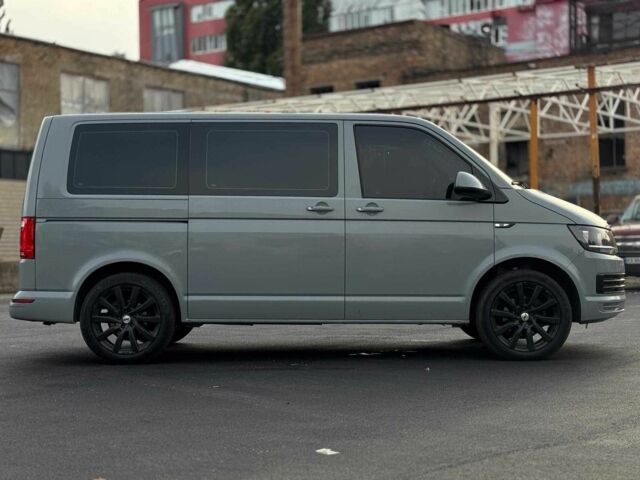 Серый Фольксваген Transporter, объемом двигателя 2 л и пробегом 218 тыс. км за 14440 $, фото 14 на Automoto.ua