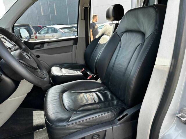 Сірий Фольксваген Transporter, об'ємом двигуна 2 л та пробігом 218 тис. км за 14590 $, фото 15 на Automoto.ua