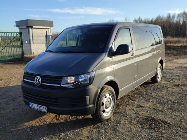 Серый Фольксваген Transporter, объемом двигателя 2 л и пробегом 162 тыс. км за 10000 $, фото 5 на Automoto.ua