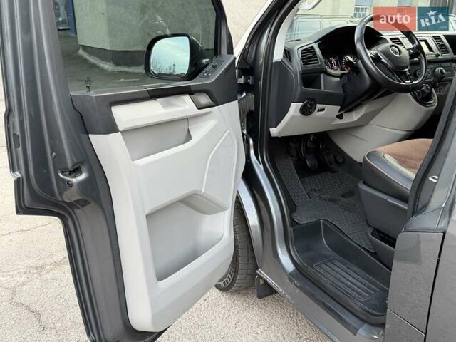 Серый Фольксваген Transporter, объемом двигателя 1.97 л и пробегом 229 тыс. км за 22800 $, фото 8 на Automoto.ua