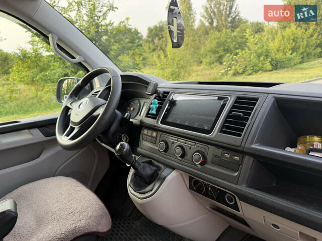 Сірий Фольксваген Transporter, об'ємом двигуна 2 л та пробігом 191 тис. км за 20800 $, фото 6 на Automoto.ua