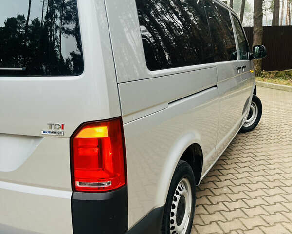 Серый Фольксваген Transporter, объемом двигателя 1.97 л и пробегом 258 тыс. км за 19800 $, фото 6 на Automoto.ua