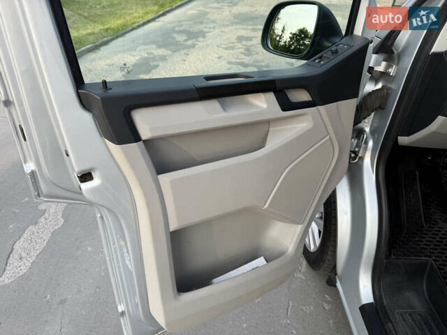 Сірий Фольксваген Transporter, об'ємом двигуна 2 л та пробігом 191 тис. км за 20800 $, фото 7 на Automoto.ua