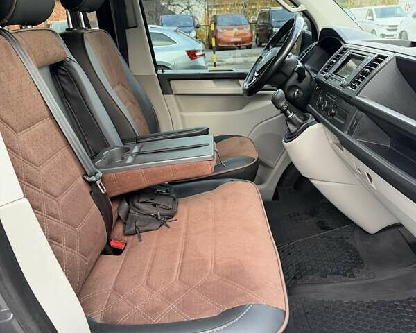 Серый Фольксваген Transporter, объемом двигателя 1.97 л и пробегом 229 тыс. км за 22800 $, фото 15 на Automoto.ua