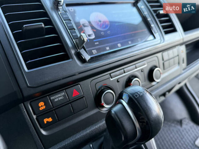 Серый Фольксваген Transporter, объемом двигателя 2 л и пробегом 299 тыс. км за 25000 $, фото 16 на Automoto.ua