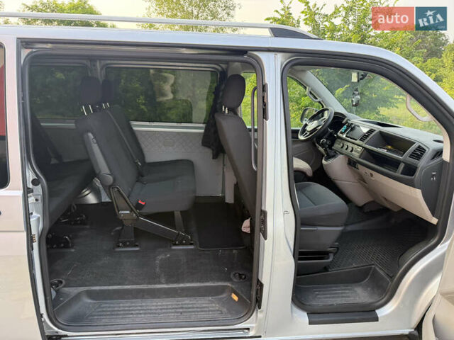 Сірий Фольксваген Transporter, об'ємом двигуна 2 л та пробігом 191 тис. км за 20800 $, фото 10 на Automoto.ua