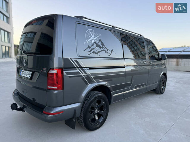 Серый Фольксваген Transporter, объемом двигателя 2 л и пробегом 299 тыс. км за 25000 $, фото 7 на Automoto.ua