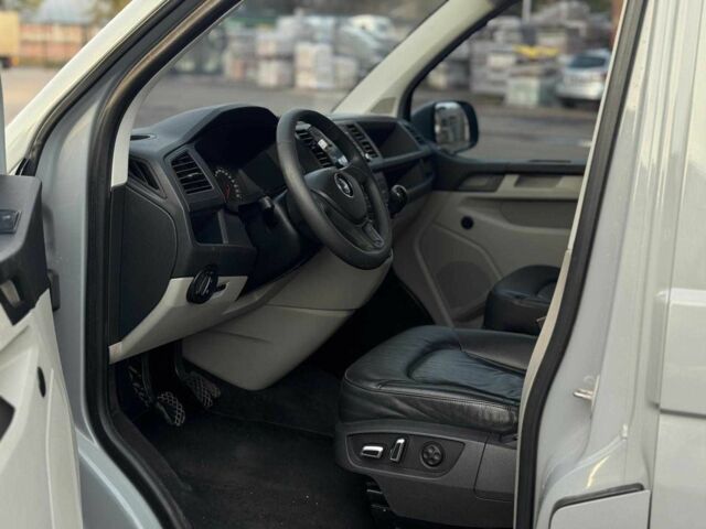 Серый Фольксваген Transporter, объемом двигателя 2 л и пробегом 218 тыс. км за 14440 $, фото 18 на Automoto.ua