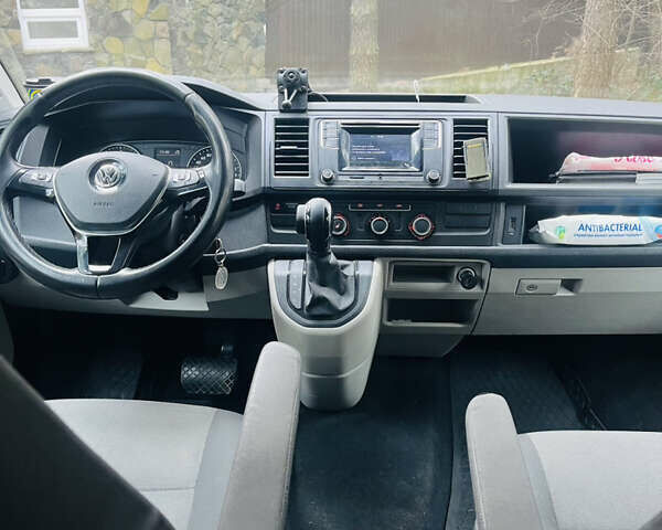 Серый Фольксваген Transporter, объемом двигателя 1.97 л и пробегом 258 тыс. км за 19800 $, фото 8 на Automoto.ua