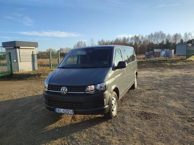 Серый Фольксваген Transporter, объемом двигателя 2 л и пробегом 162 тыс. км за 10000 $, фото 2 на Automoto.ua