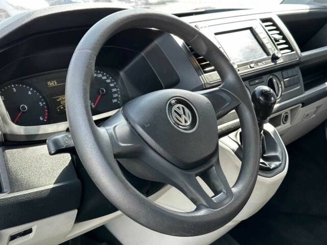 Сірий Фольксваген Transporter, об'ємом двигуна 2 л та пробігом 218 тис. км за 14590 $, фото 13 на Automoto.ua
