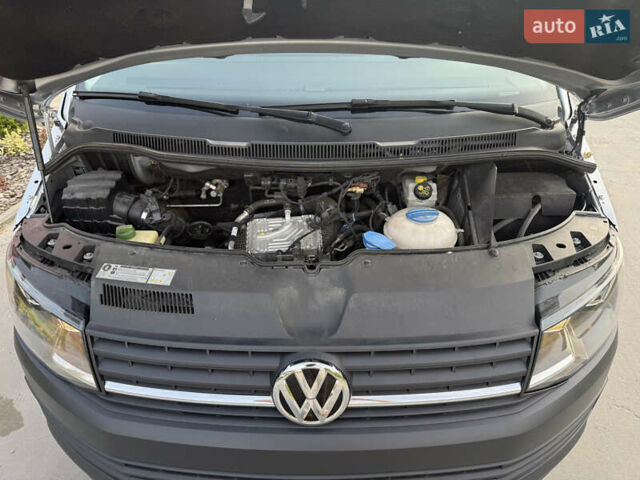 Сірий Фольксваген Transporter, об'ємом двигуна 2 л та пробігом 191 тис. км за 20800 $, фото 14 на Automoto.ua