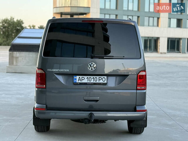 Серый Фольксваген Transporter, объемом двигателя 2 л и пробегом 299 тыс. км за 25000 $, фото 8 на Automoto.ua