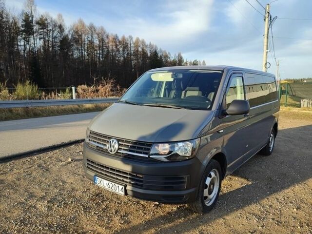 Серый Фольксваген Transporter, объемом двигателя 2 л и пробегом 162 тыс. км за 10000 $, фото 3 на Automoto.ua