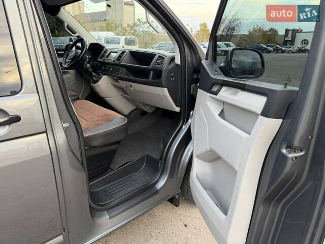 Серый Фольксваген Transporter, объемом двигателя 1.97 л и пробегом 229 тыс. км за 22800 $, фото 12 на Automoto.ua