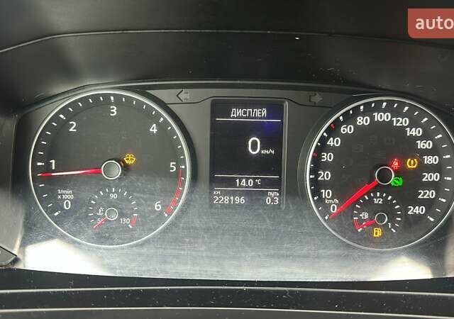 Серый Фольксваген Transporter, объемом двигателя 2 л и пробегом 228 тыс. км за 24300 $, фото 8 на Automoto.ua