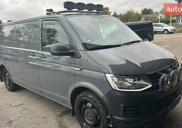 Серый Фольксваген Transporter, объемом двигателя 2 л и пробегом 228 тыс. км за 24300 $, фото 7 на Automoto.ua