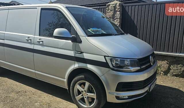 Сірий Фольксваген Transporter, об'ємом двигуна 1.9 л та пробігом 260 тис. км за 22999 $, фото 1 на Automoto.ua