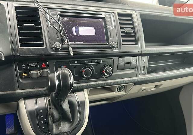 Серый Фольксваген Transporter, объемом двигателя 2 л и пробегом 228 тыс. км за 24300 $, фото 9 на Automoto.ua